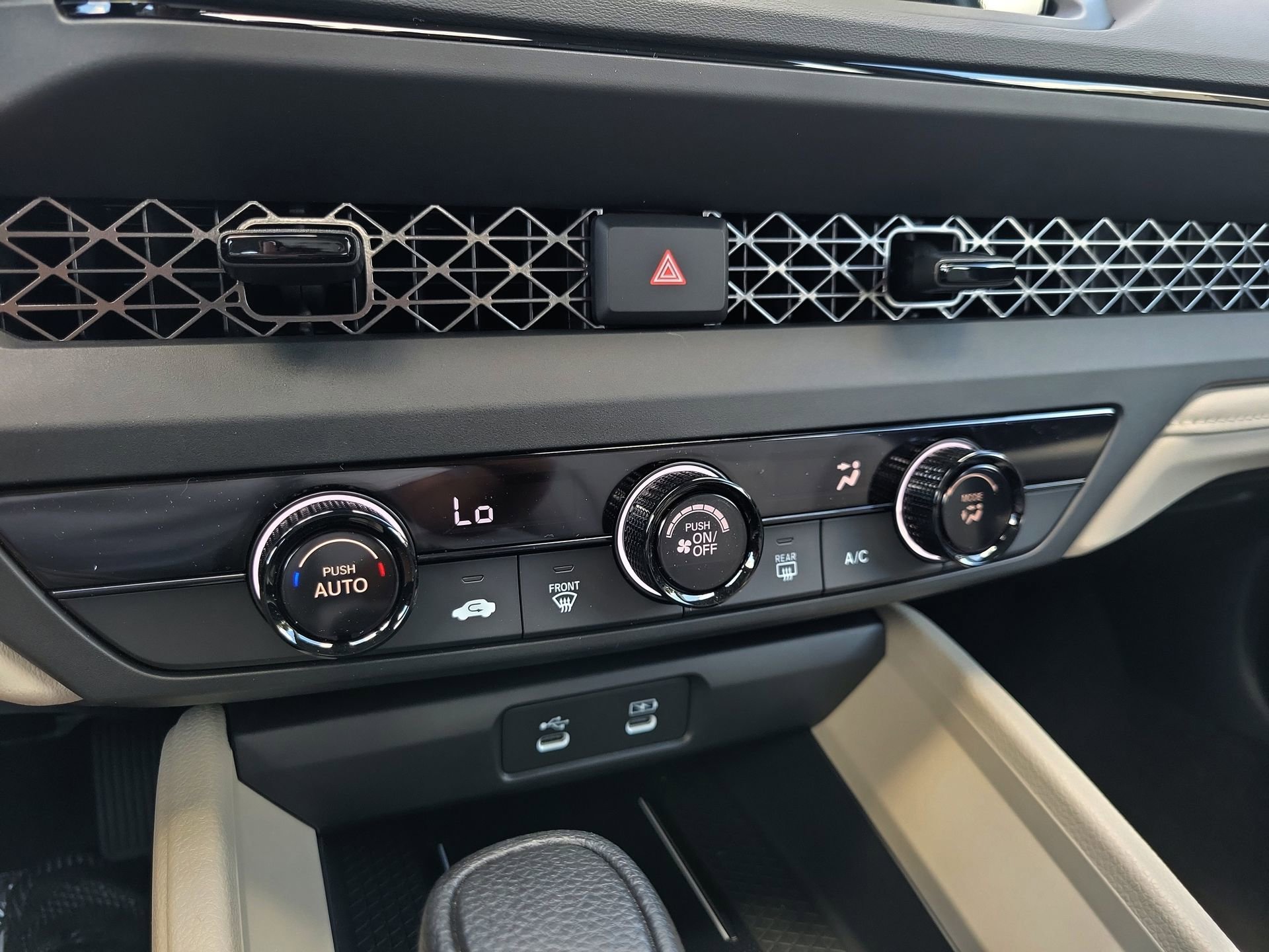 New 2026 Platinum White Pearl Honda LX image 21