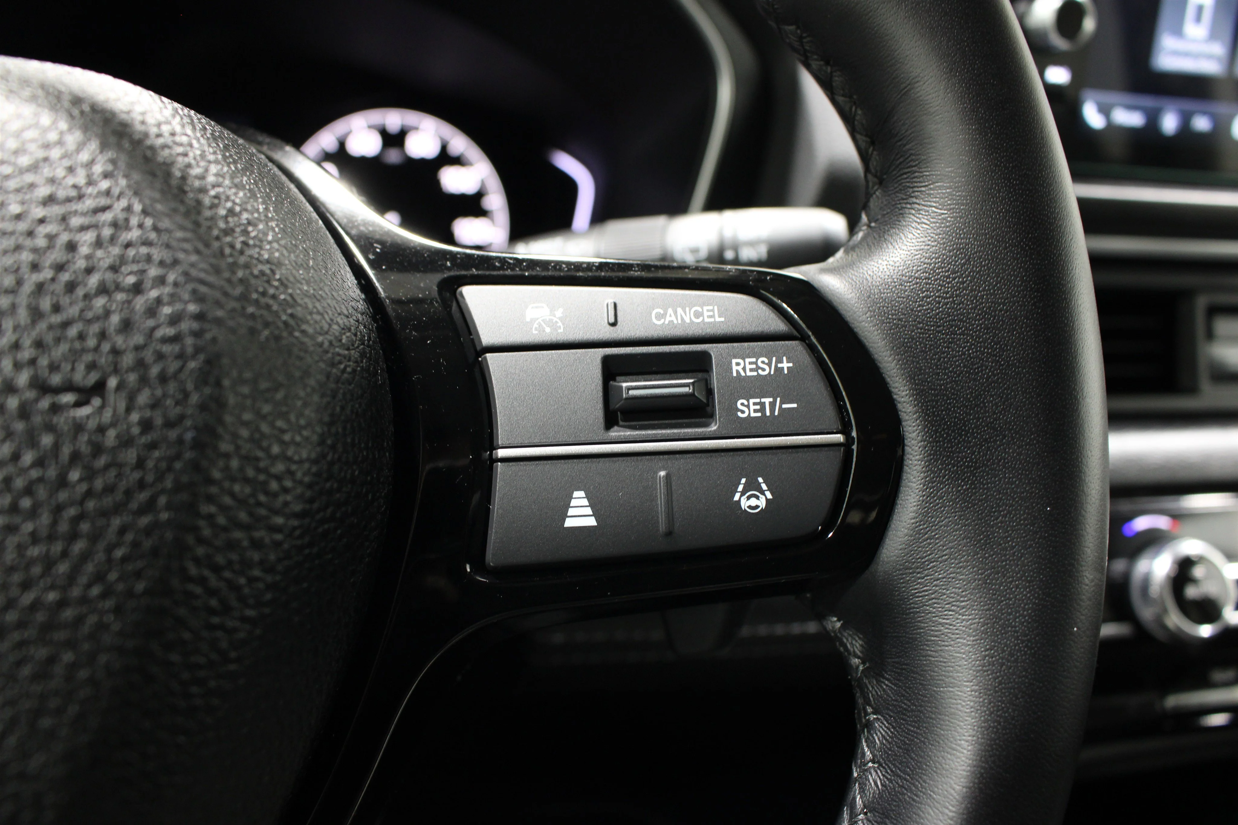 2025 Honda Pilot EX-L - Photo 12