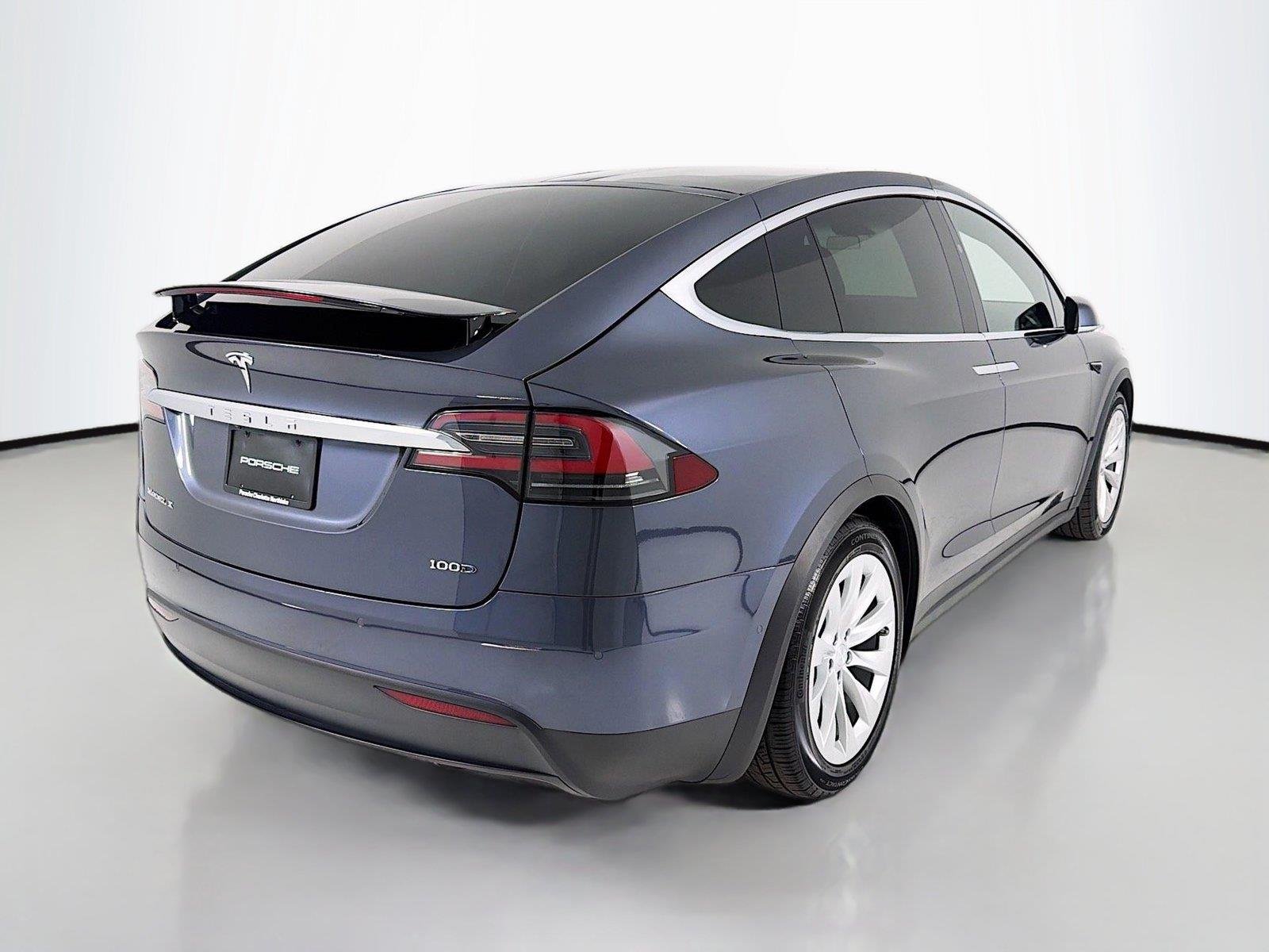 Used 2018  Tesla 100D image 25