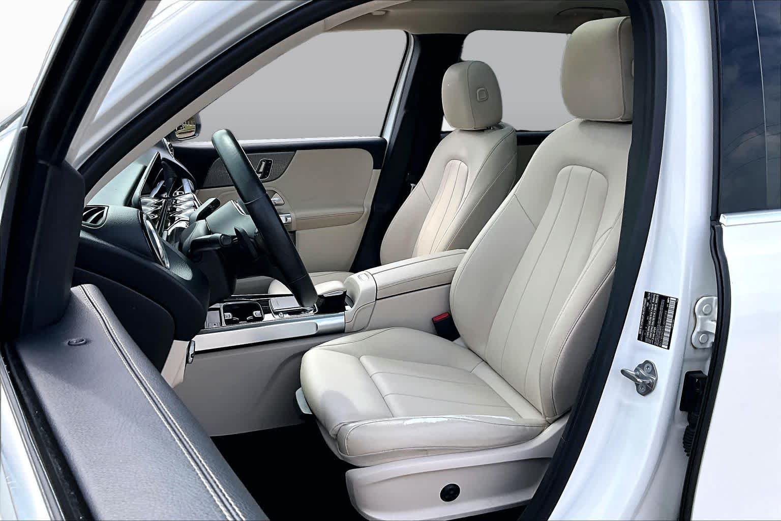 Used 2020 Polar White Mercedes-Benz GLB 250 image 8