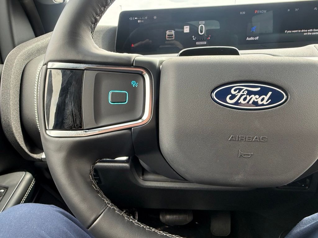 New 2027 Marsh Gray Ford Platinum image 26