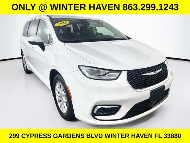 2023 Chrysler Pacifica Touring L