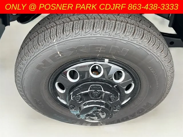 New 2026 Diamond Black Crystal Pearl-Coat Exterior Paint RAM Limited image 32