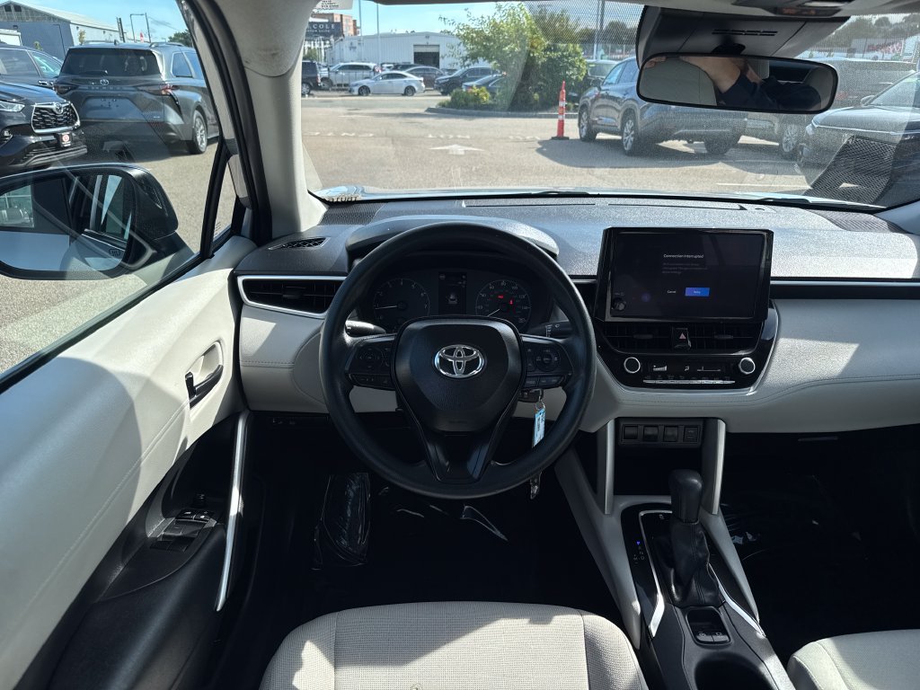 Certified Used 2025 Silver Toyota L image 12