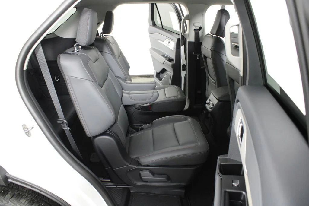 2026 Ford Explorer Active - Photo 14