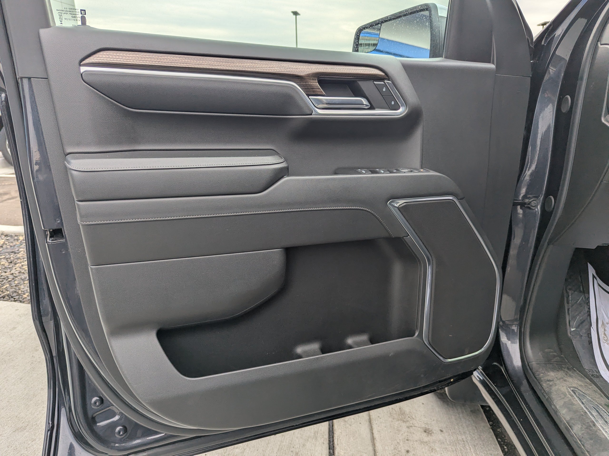 2024 Chevrolet Silverado 1500 LT - Photo 10
