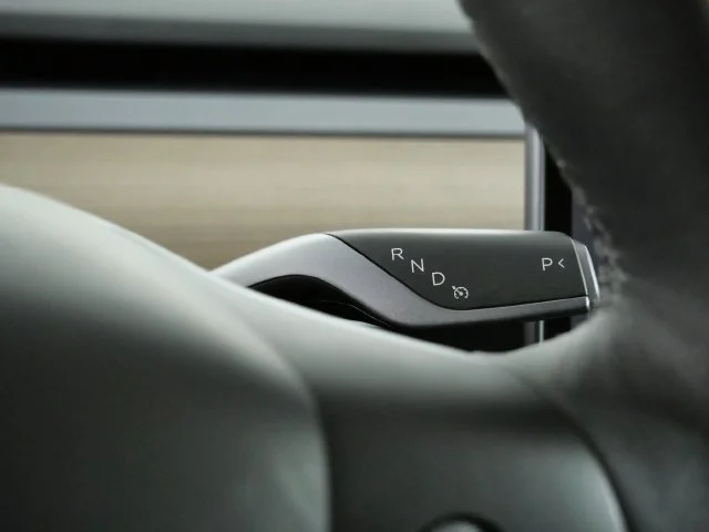 Used 2023  Tesla Long Range image 23