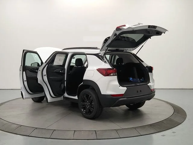 New 2026 White Chevrolet LT image 14