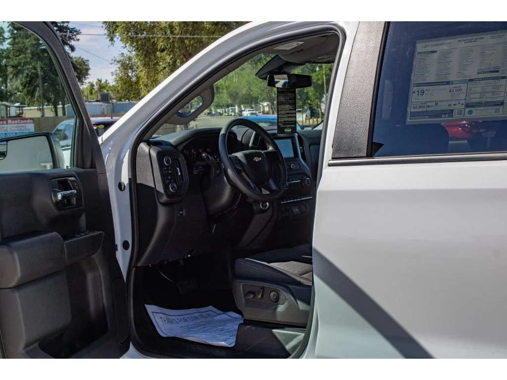 New 2026 Summit White Chevrolet Custom image 25