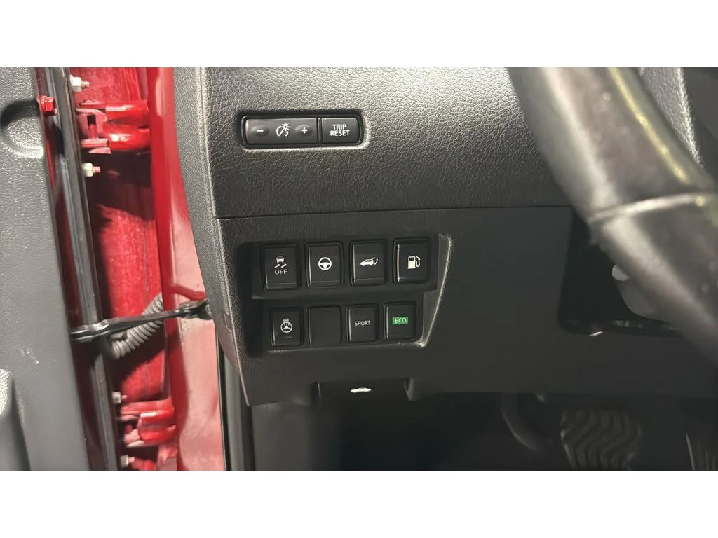 Used 2019 Scarlet Ember Tintcoat Nissan SL FWD 2.5L image 15