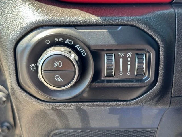 Used 2021 Black Jeep Rubicon image 37