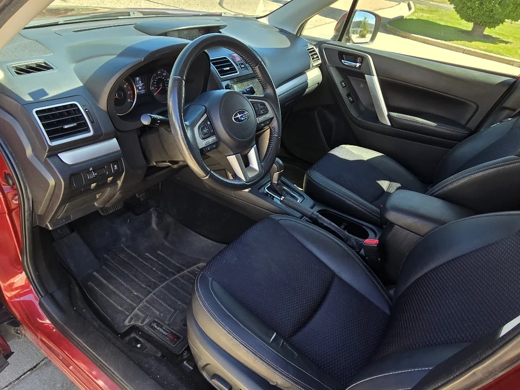 Used 2018 Venetian Red Pearl Subaru Premium image 24