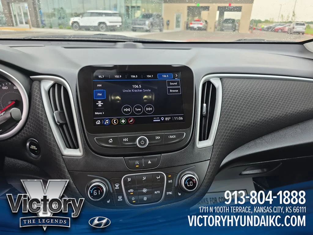 Used 2024 White Chevrolet LT image 17
