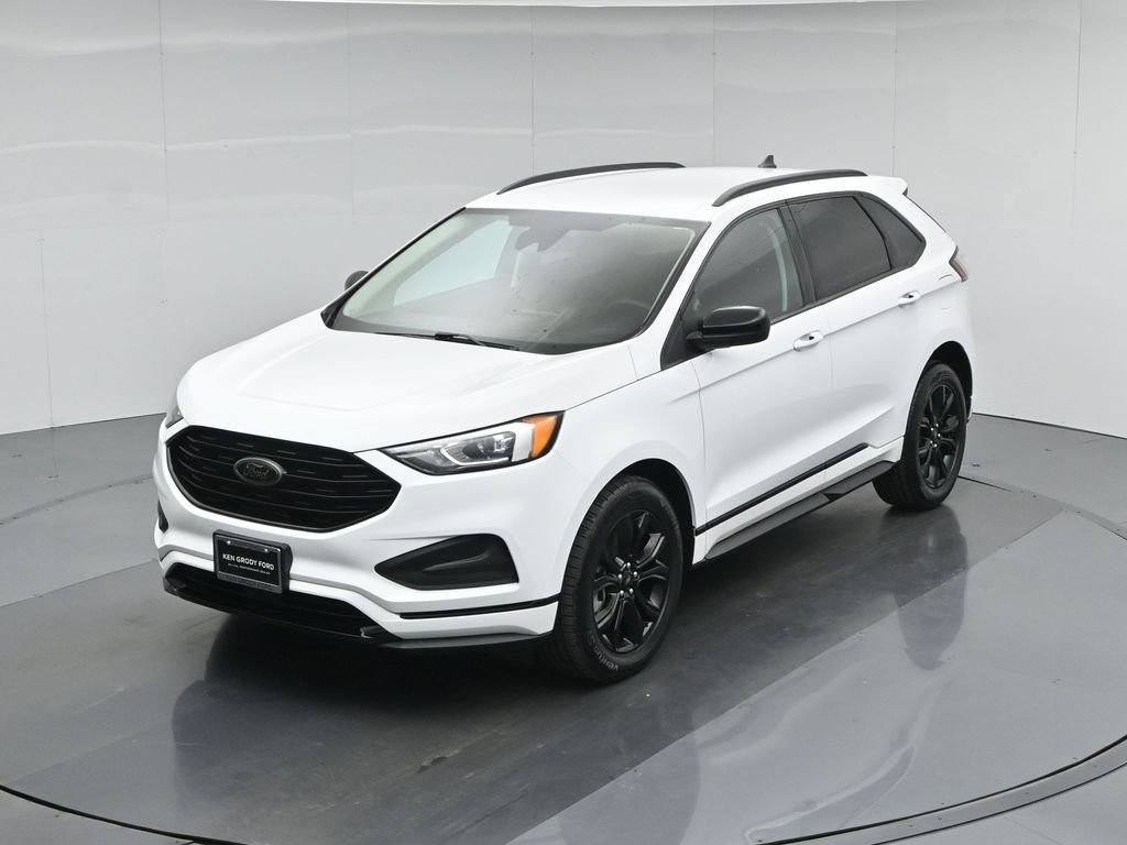 Certified Used 2022 White Ford SE image 37
