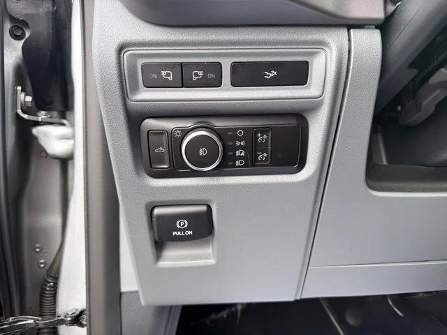 Used 2024  Ford XLT image 25