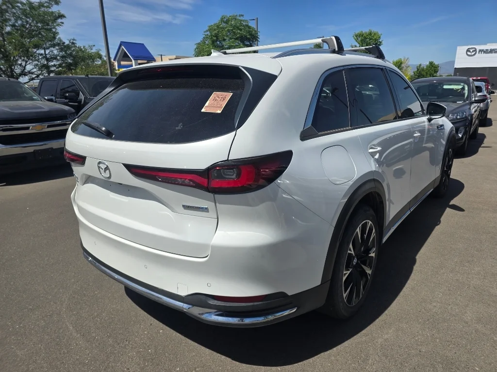 Used 2024 Rhodium White Premium Mazda Premium Plus image 5