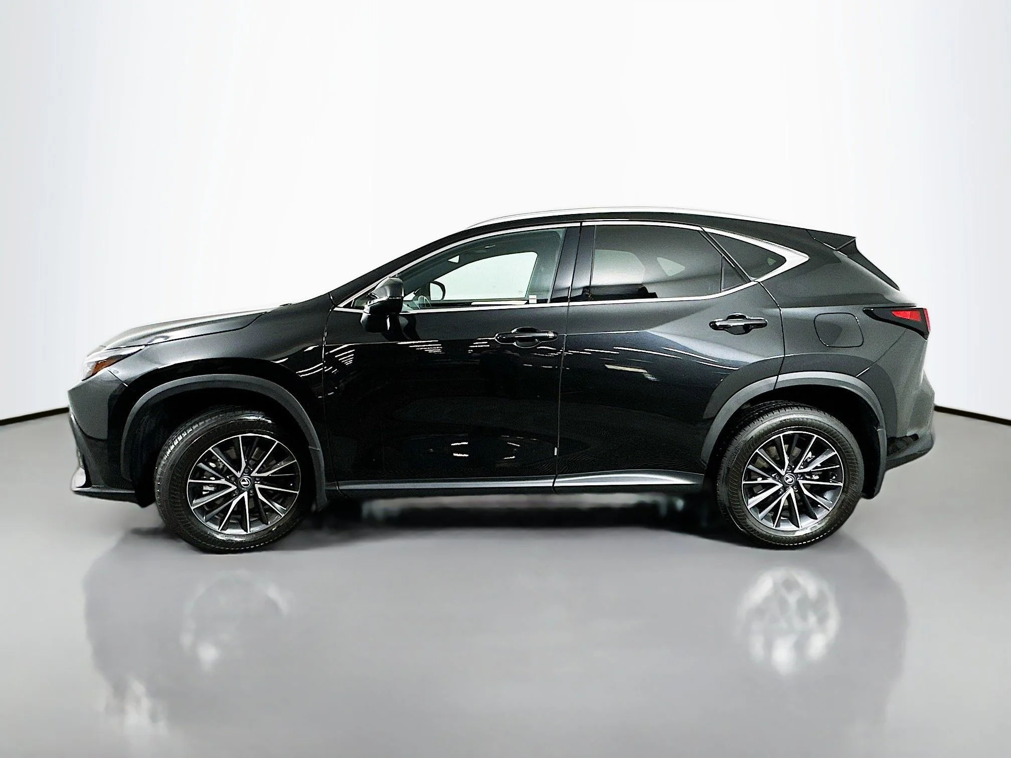 Certified Used 2025 Caviar Lexus 350 image 4