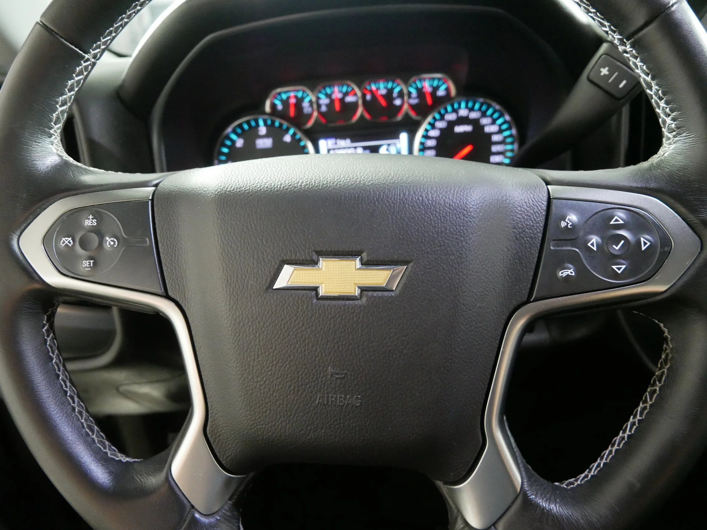 Used 2018 Blue Chevrolet LT image 25