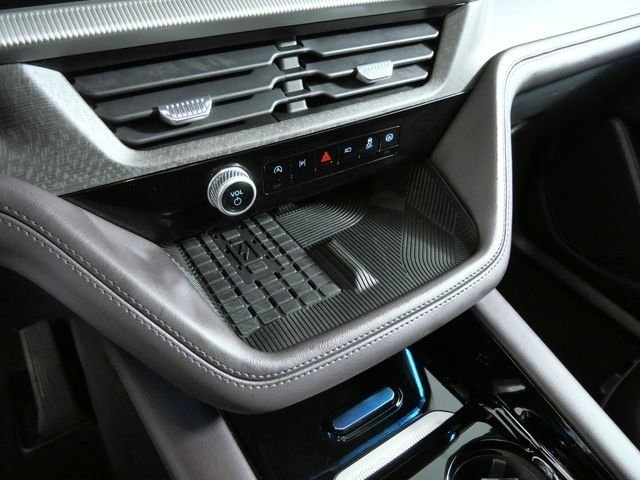 Certified Used 2025 White Ford Platinum image 19