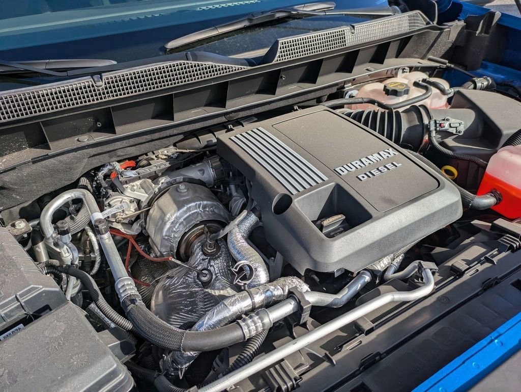 2025 Chevrolet Silverado 1500 LT - Photo 13