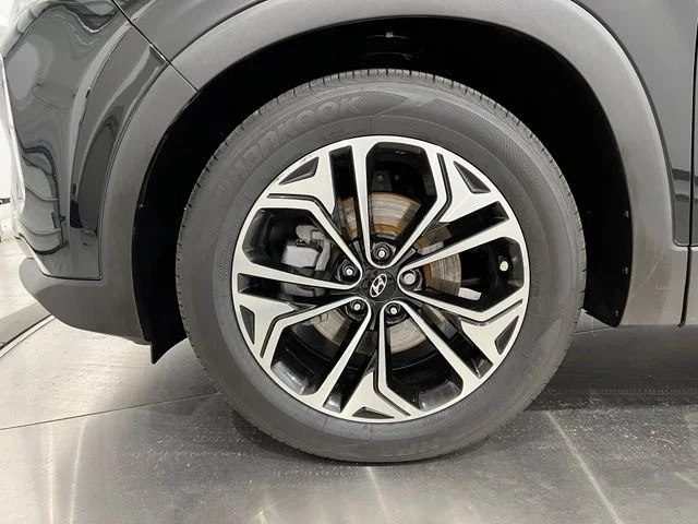 Used 2020 Black Hyundai Limited image 22