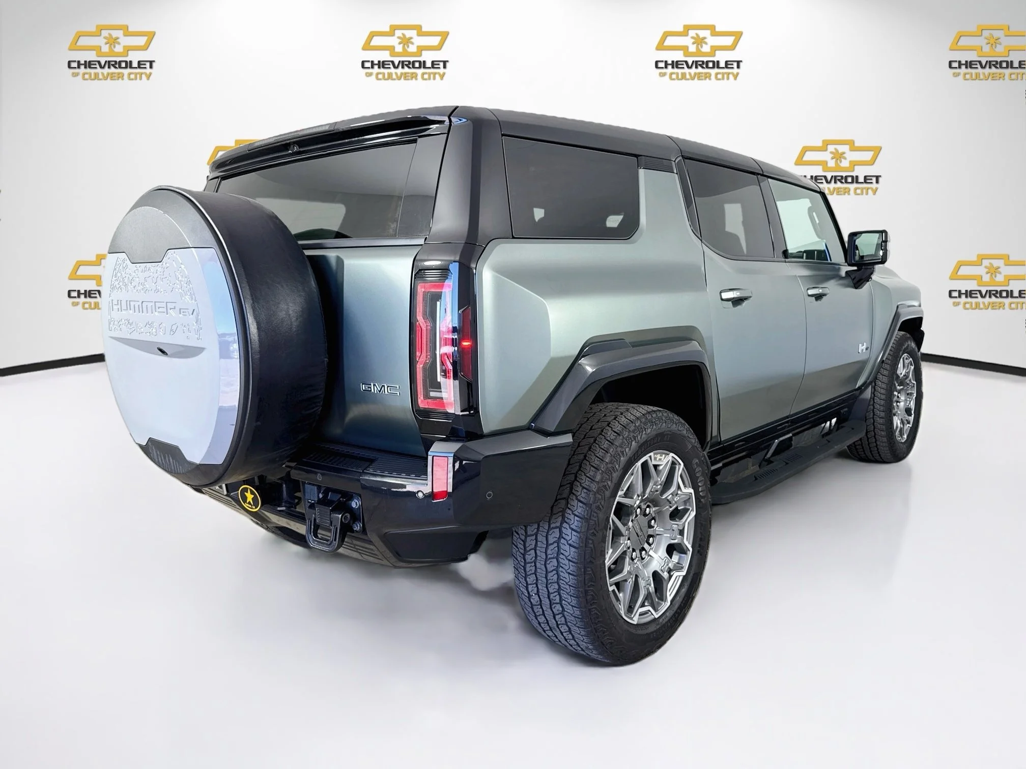 Used 2024 Moonshot Green Matte GMC 3X image 8