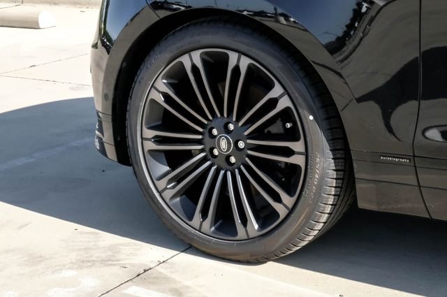 New 2026 Santorini Black Land Rover Autobiography image 62