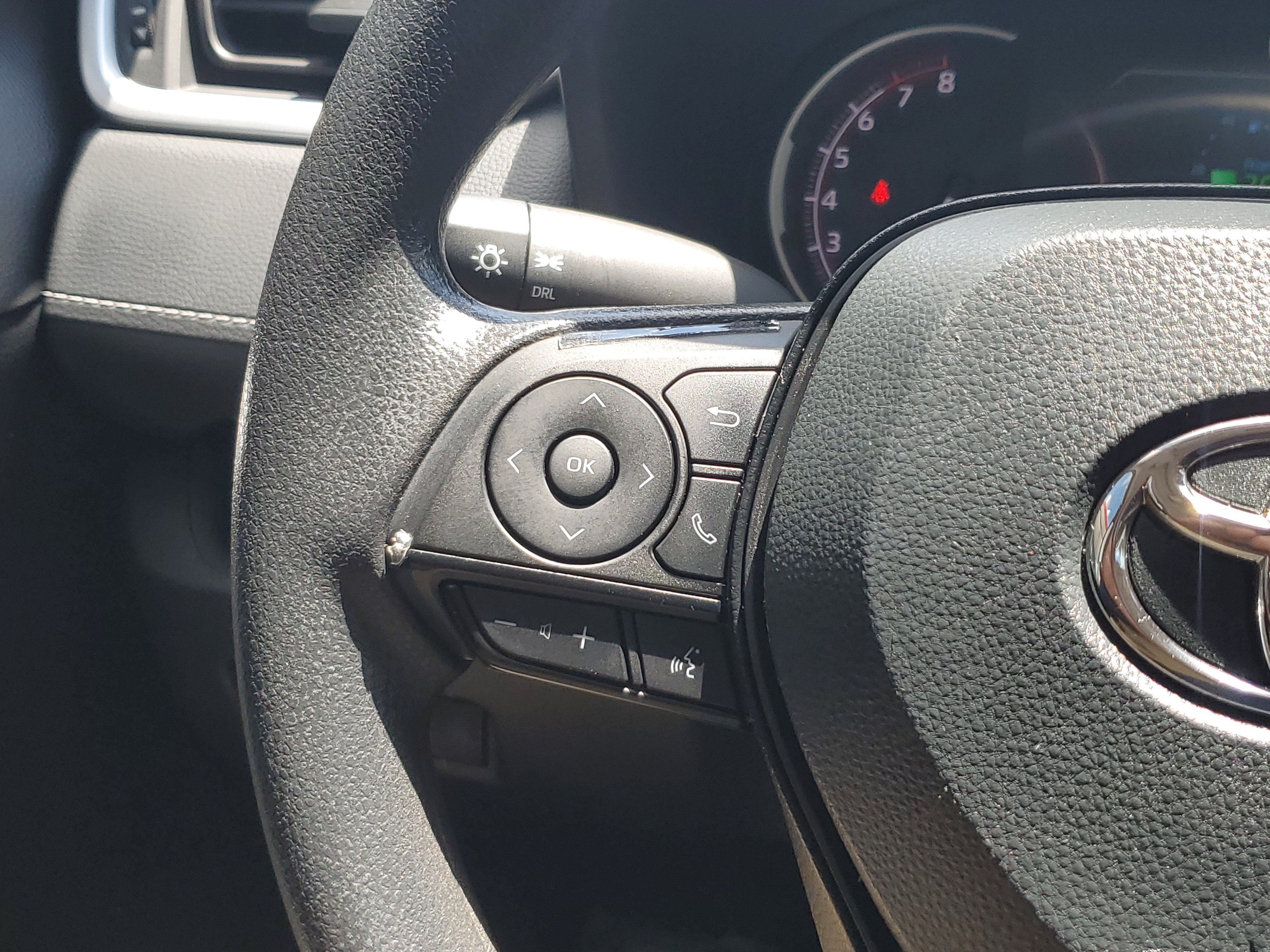 Used 2024 Ice Toyota LE image 24