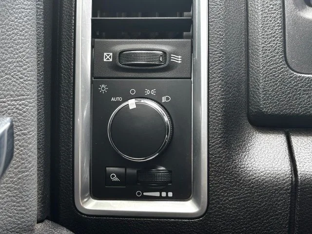 Used 2022 White Ram SLT image 19