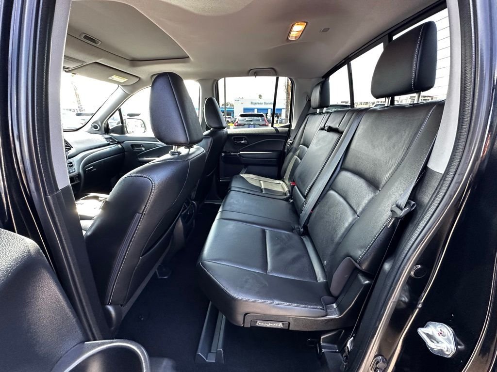 Used 2023 Crystal Black Pearl Honda RTL image 15