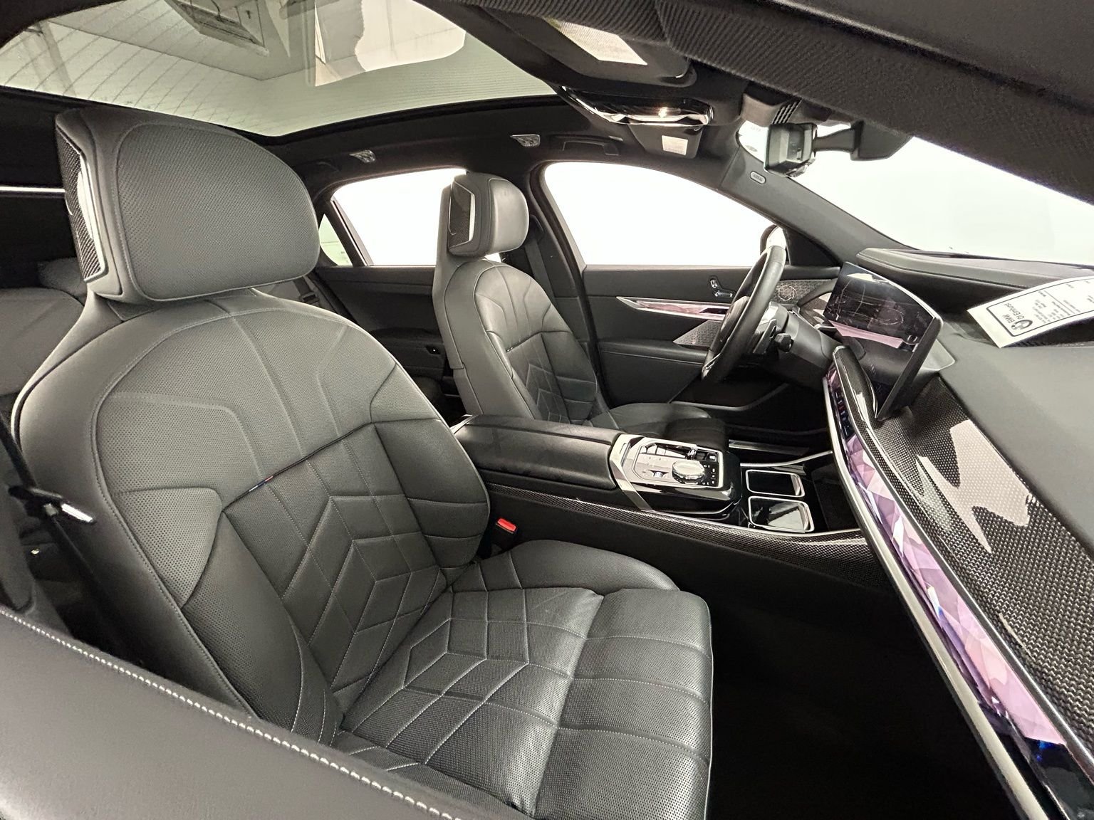 Used 2023 Tanzanite Blue II Metallic BMW 760i xDrive image 40