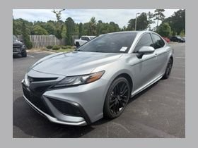 2021 Toyota Camry 2.5 Auto XSE's photo
