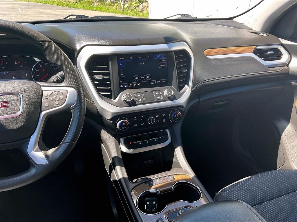 Used 2023 Volcanic Red Tintcoat GMC SLE image 19