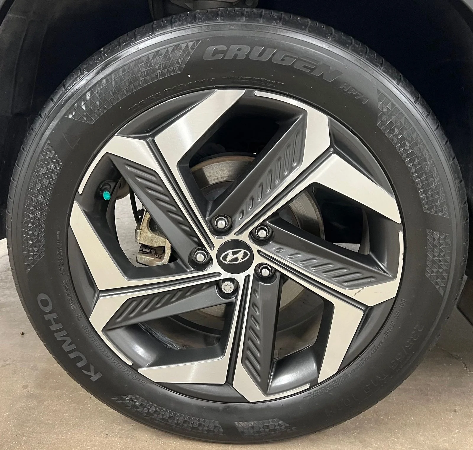 Used 2023 Gray Hyundai SEL image 8