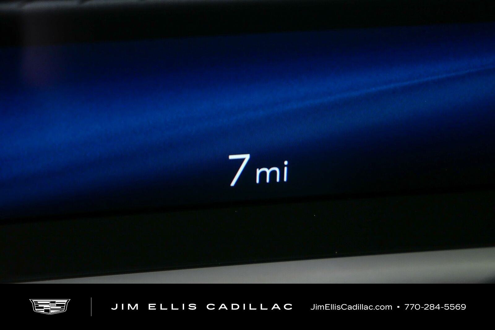 2027 Cadillac VISTIQ Sport - Photo 8