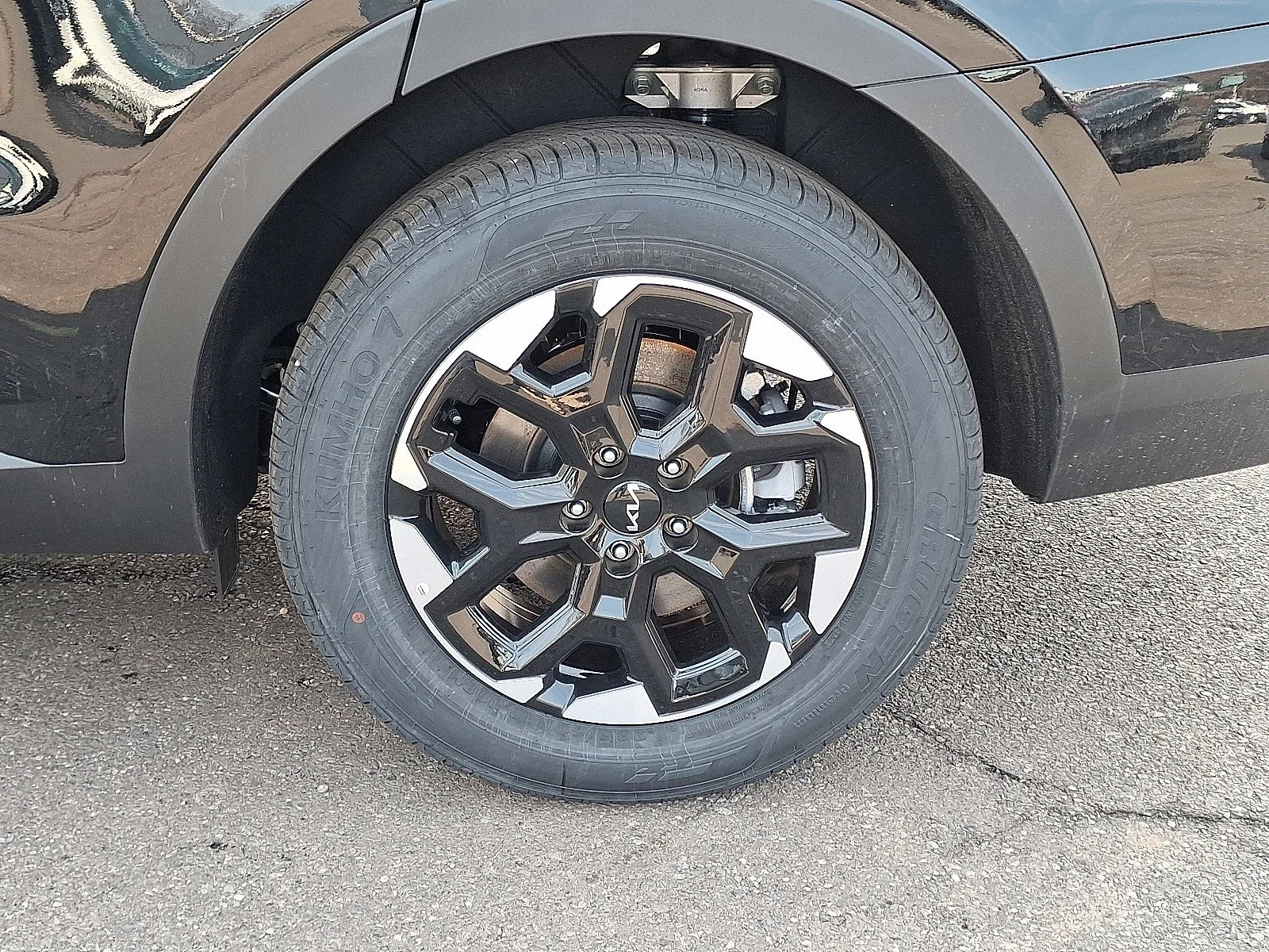 New 2026 Ebony Black Kia S image 5