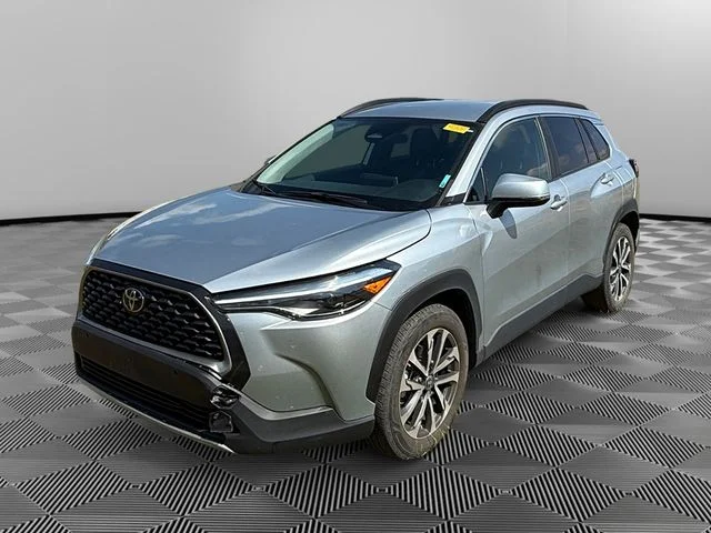 2023 Toyota Corolla Cross XLE