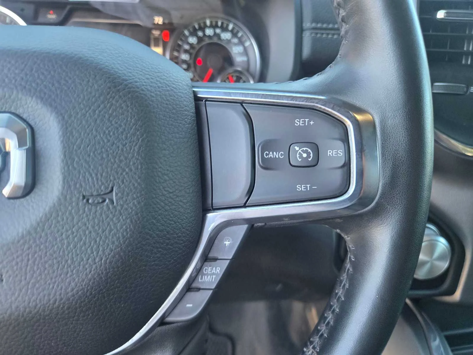 Used 2024  Ram Laramie image 24
