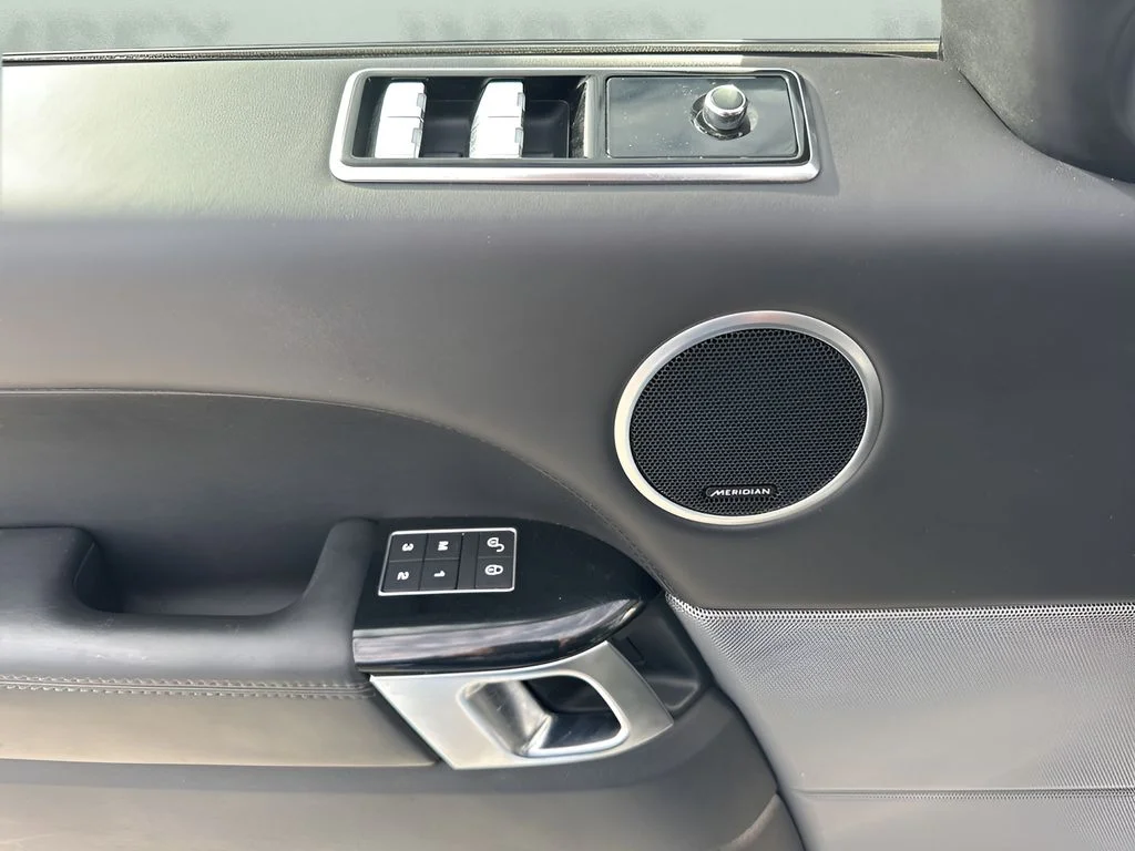 Used 2018 Silver Land Rover Supercharged image 29
