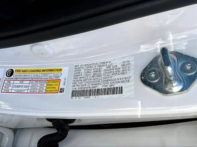 Used 2024 White Honda EX image 21