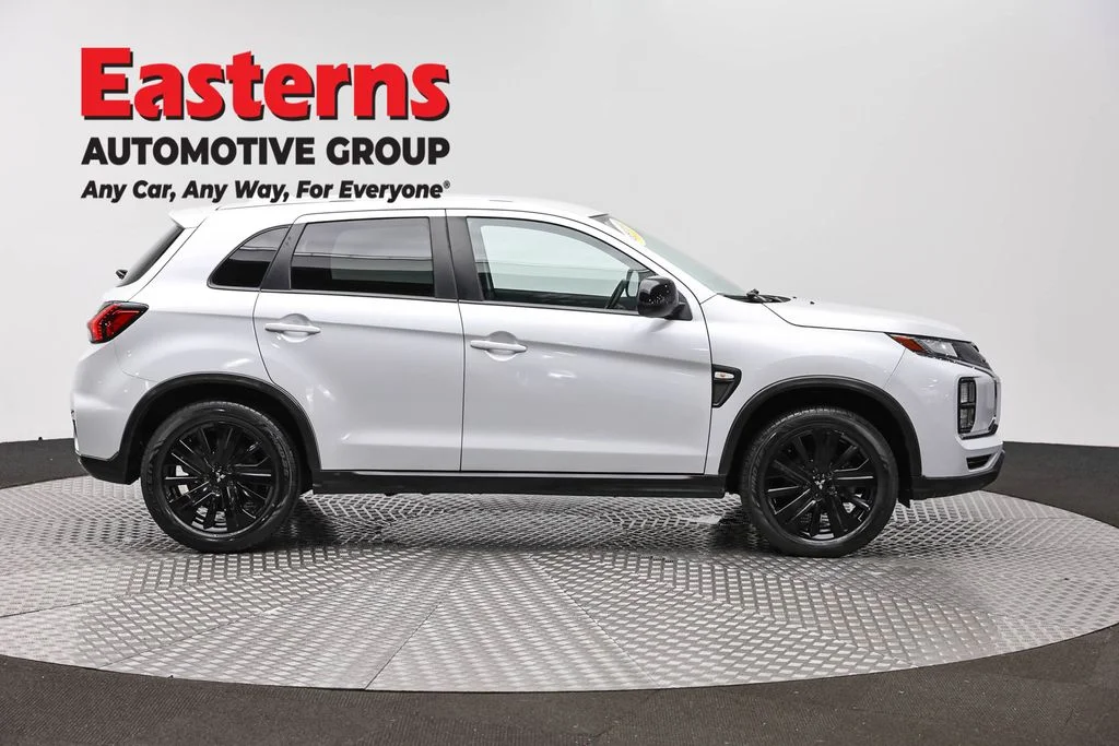 Used 2023 White Mitsubishi 2.0 LE image 4