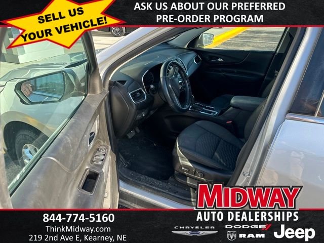 Used 2018 Silver Chevrolet LT image 9