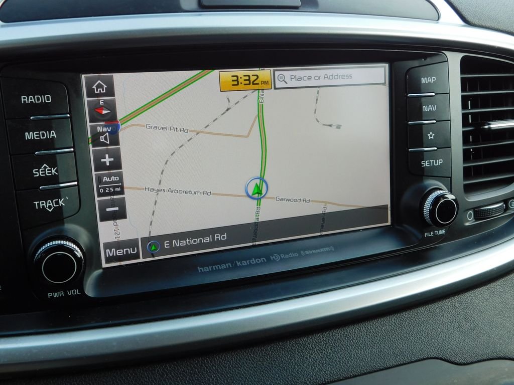 Used 2020 White Kia SX image 38