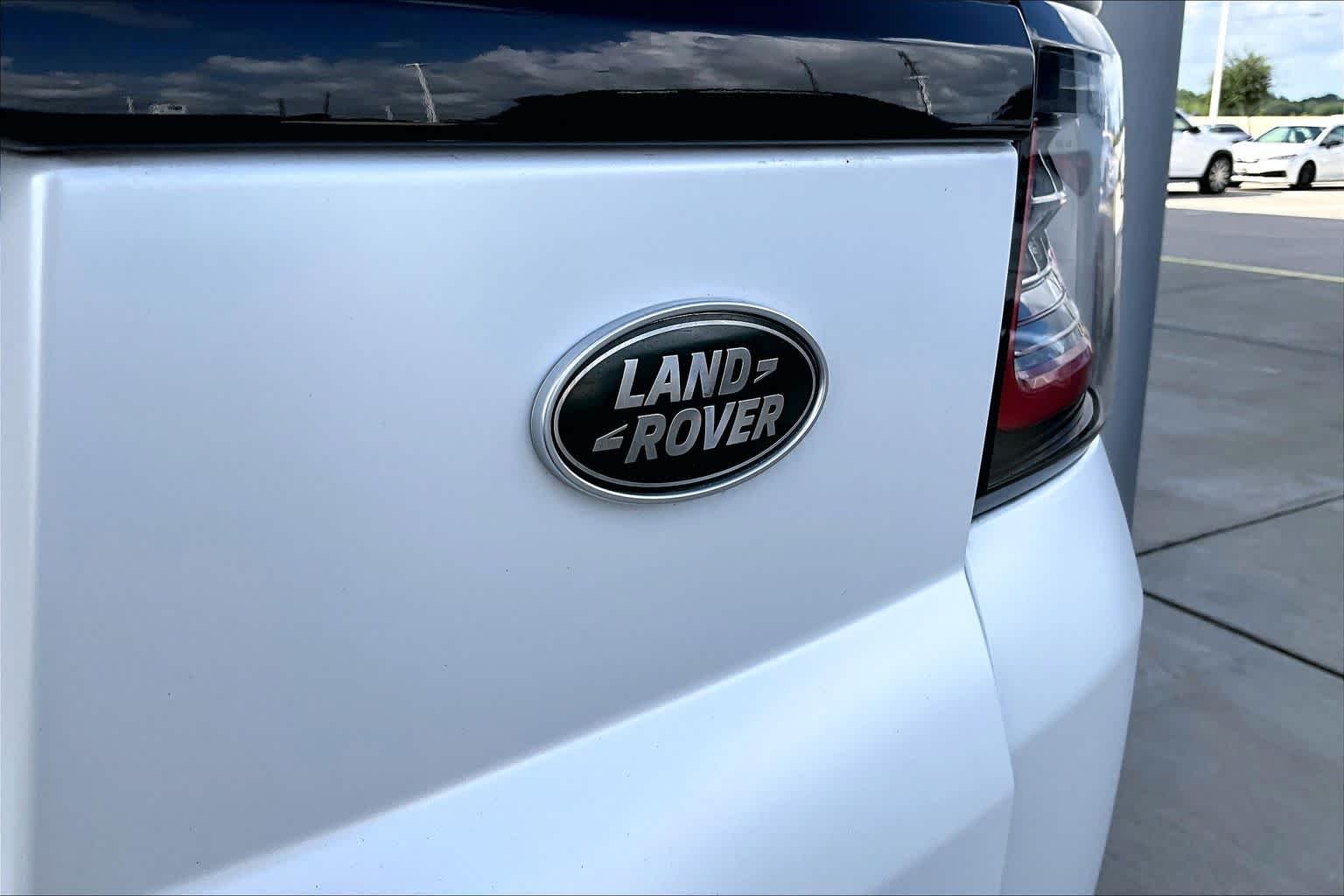 Used 2022 Icy White Land Rover HST image 10