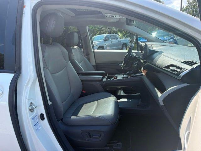 Certified Used 2021 BLIZZARD PEARL Toyota  image 31