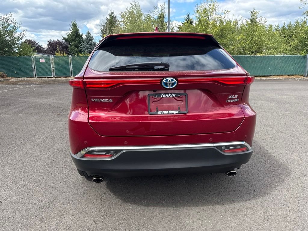 Used 2021 Ruby Flare Pearl Toyota XLE image 5