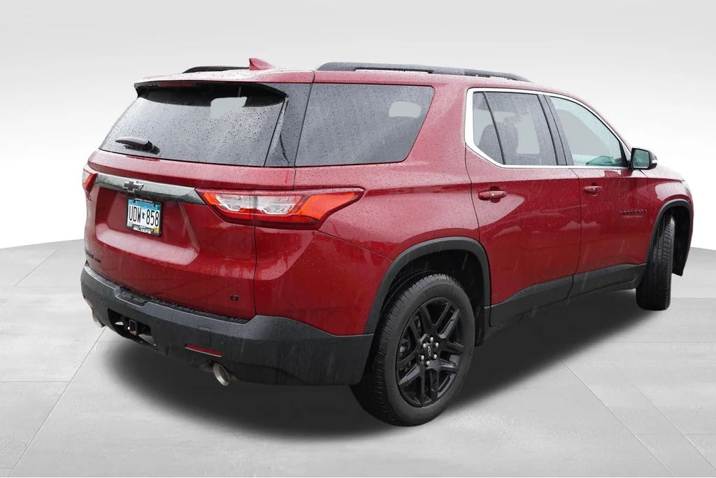 Used 2019 Cajun Red Tintcoat Chevrolet LT image 3