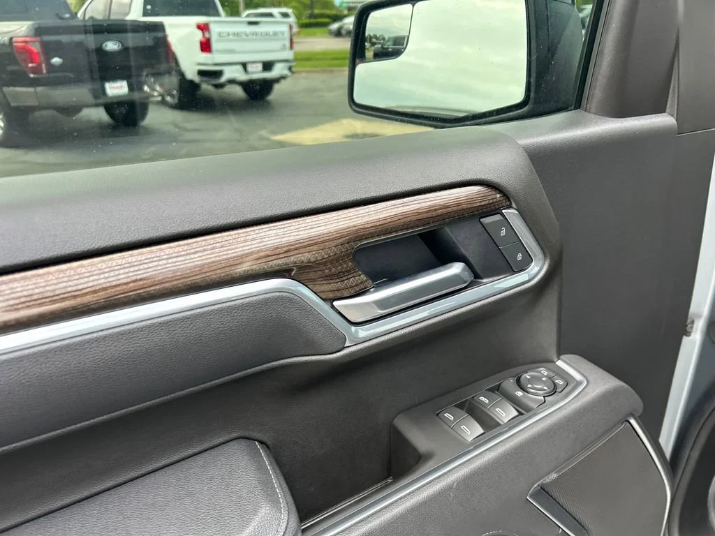 2025 Chevrolet Silverado 1500 RST - Photo 16