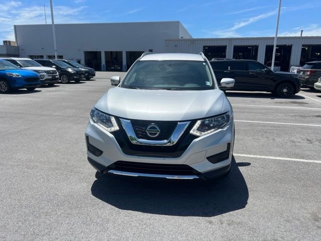 Used 2018 Brilliant Silver Nissan SV image 5