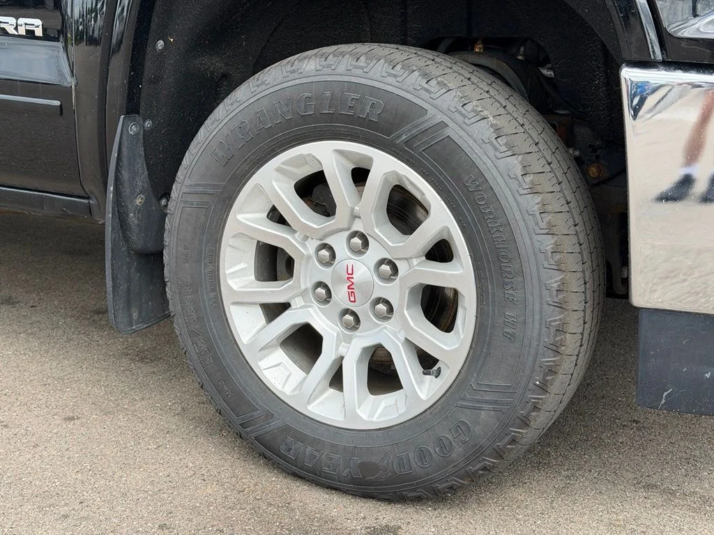 Used 2017 Black GMC SLE image 18
